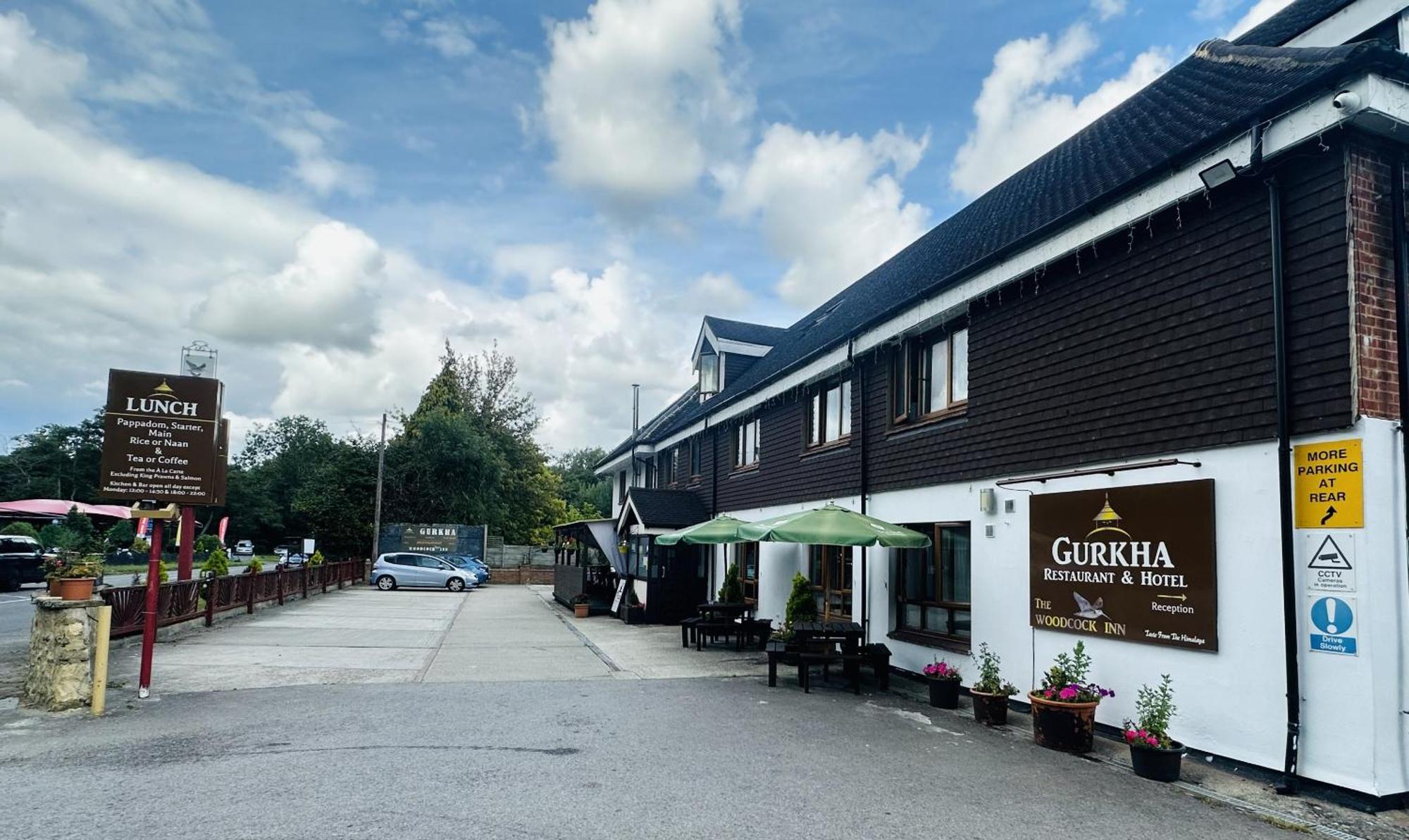Woodcock Inn Felbridge エクステリア 写真